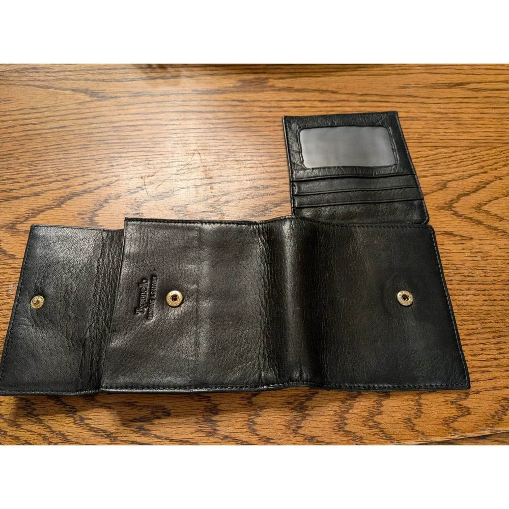 Vintage Tignanello Black Leather Tri Fold‎ Wallet Snap Closure Gold Tone Accent